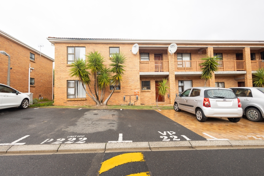 2 Bedroom Property for Sale in Sonstraal Heights Western Cape